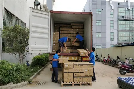 40HQ Solar Airship Street Light Loading