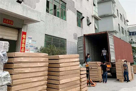 40HQ Solar Flat Light Loading